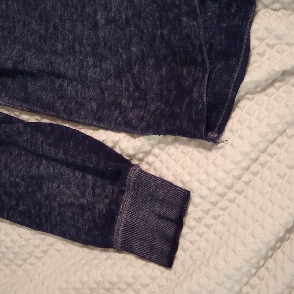 Lightweight Sweatshirt - Picture 2 of 2